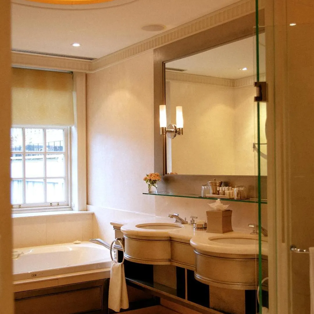 טורונטו Windsor Arms Hotel 5*,