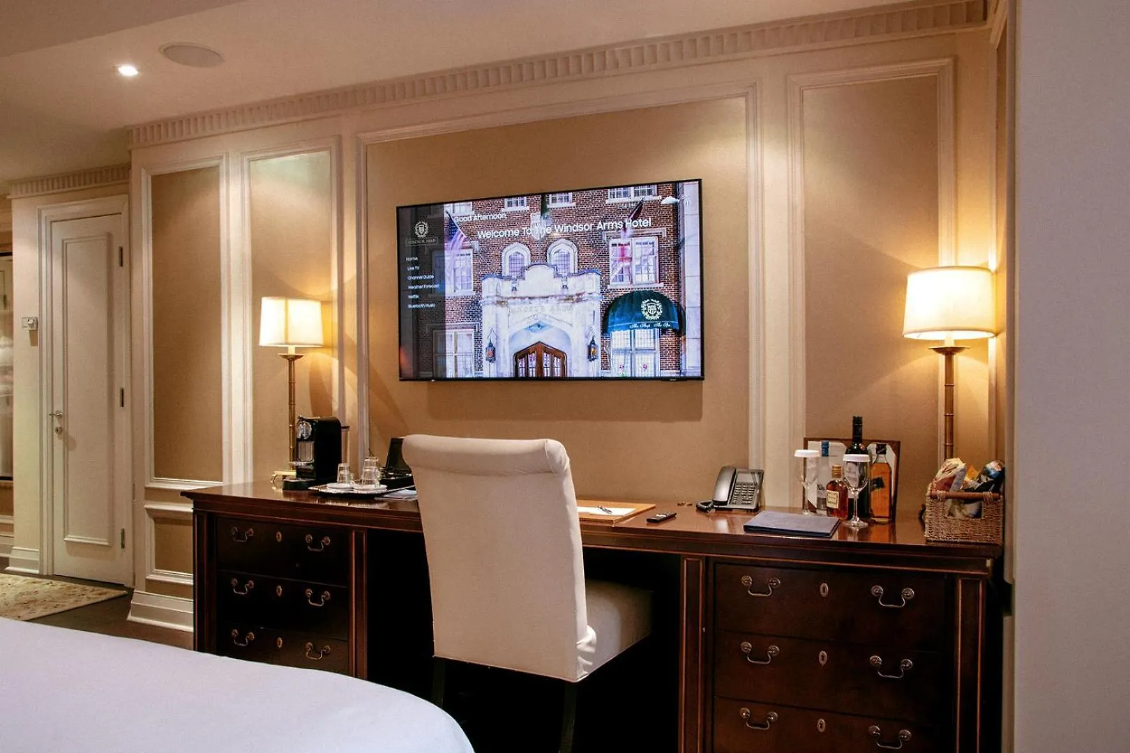 Windsor Arms Hotel Toronto 5*,