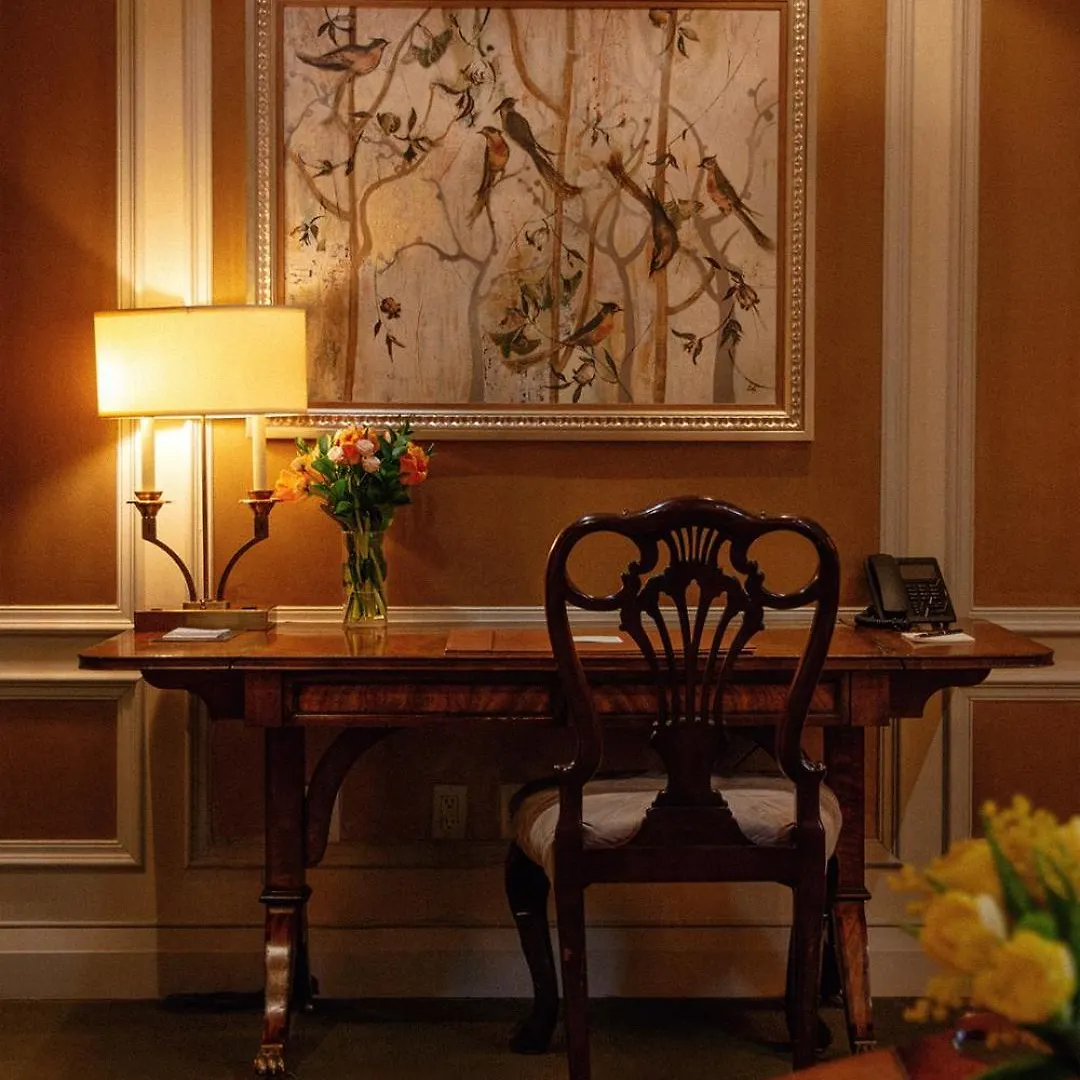 Windsor Arms Hotel Toronto