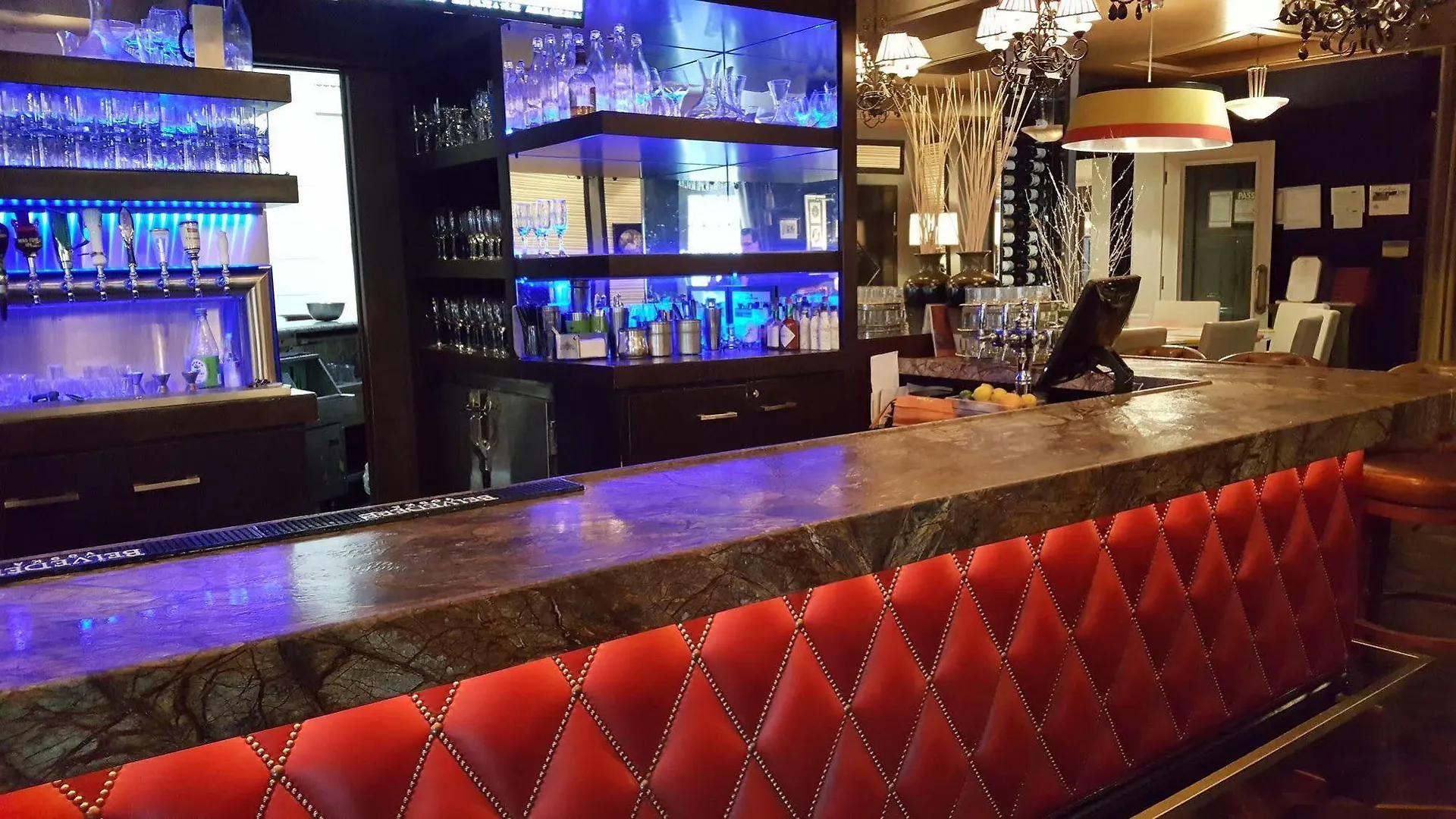 Windsor Arms Hotel Toronto