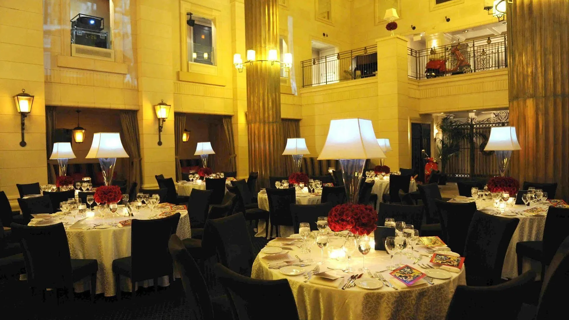 Windsor Arms Hotel Toronto
