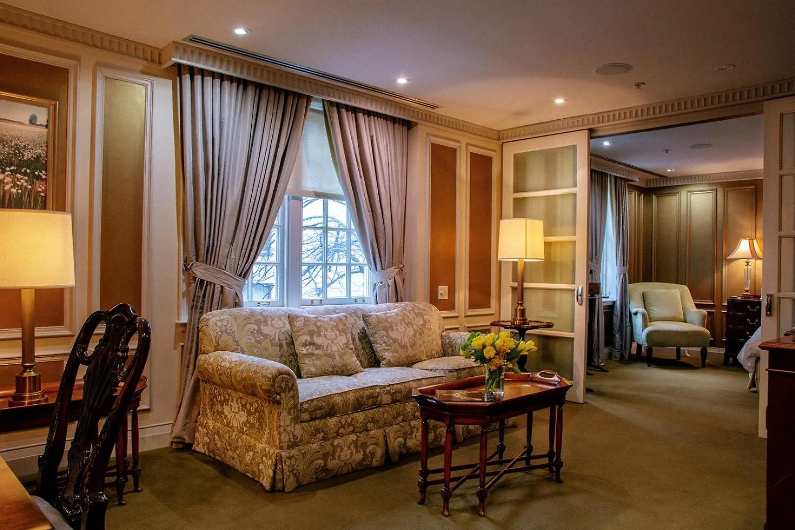 Windsor Arms Hotel Toronto